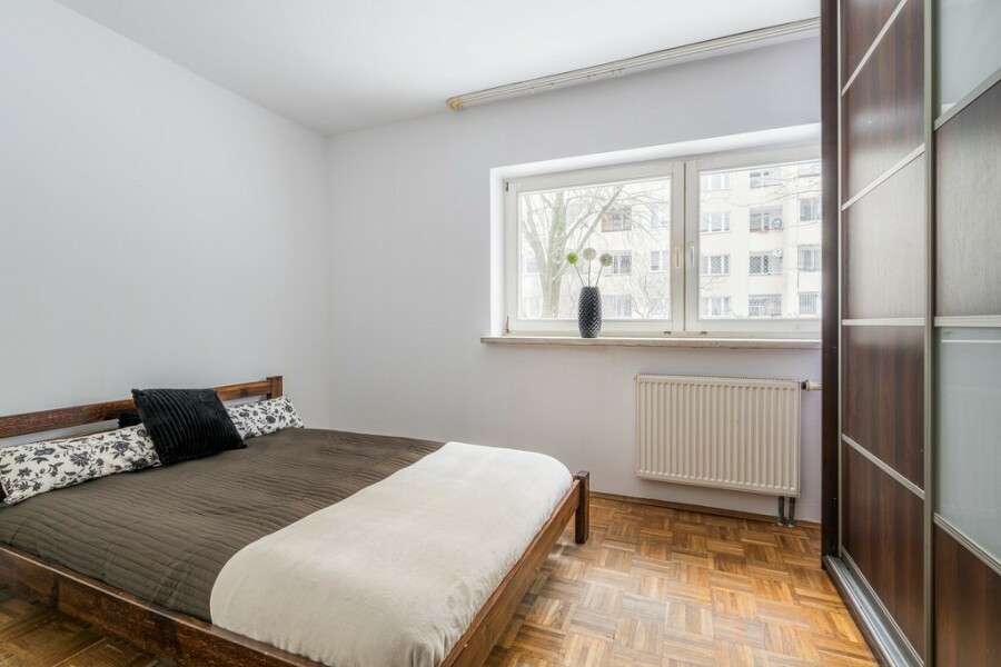 Warszawa, Targówek Mieszkaniowy, 2 pokoje Parter Taras 12,5m2 Metro Remont
