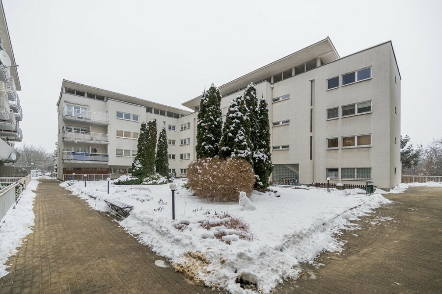 Warszawa, Targówek Mieszkaniowy, 2 pokoje Parter Taras 12,5m2 Metro Remont