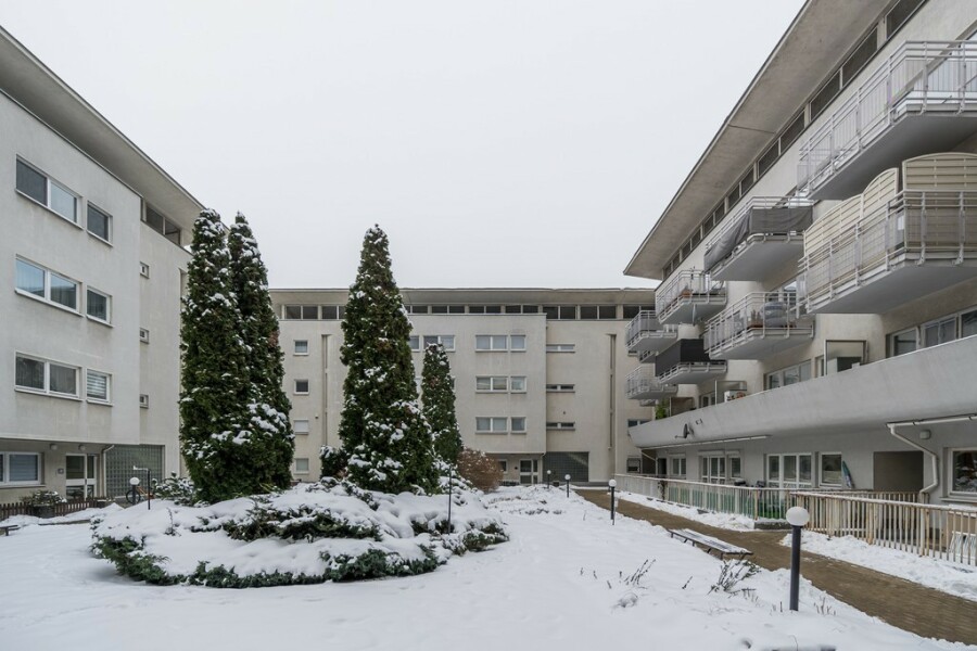Warszawa, Targówek Mieszkaniowy, 2 pokoje Parter Taras 12,5m2 Metro Remont