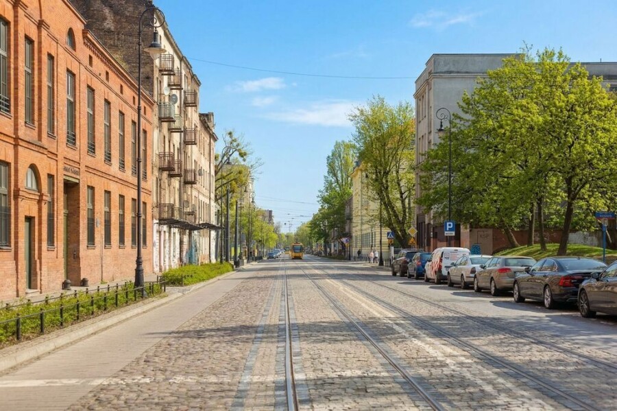 Warszawa, Praga-Północ, Kawęczyńska, Koneser 3,3 m wysokości Piwnica-9 m2 Tramwaje