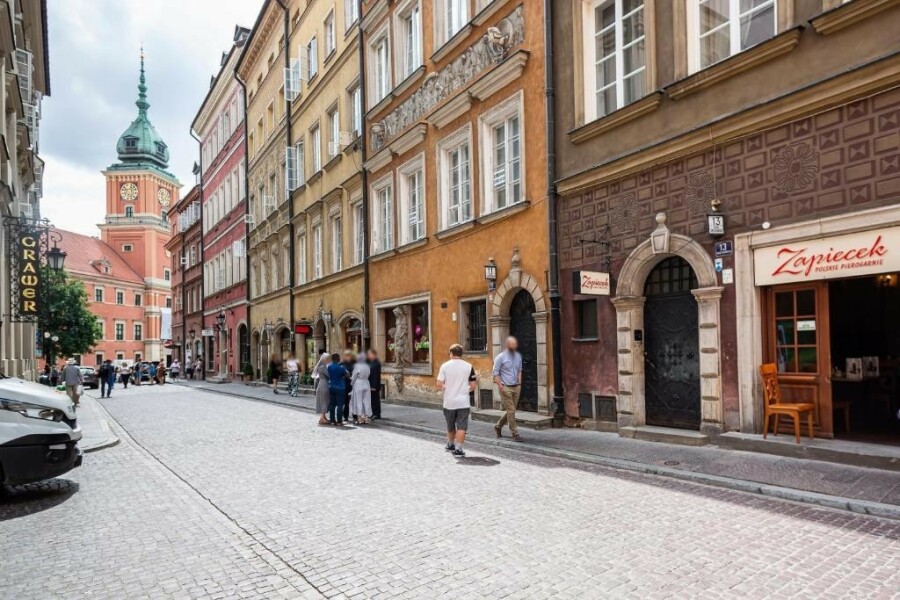 Warszawa, Stare Miasto, Świętojańska, Wyjątkowa restauracja w zabytkowej kamienicy z XVI