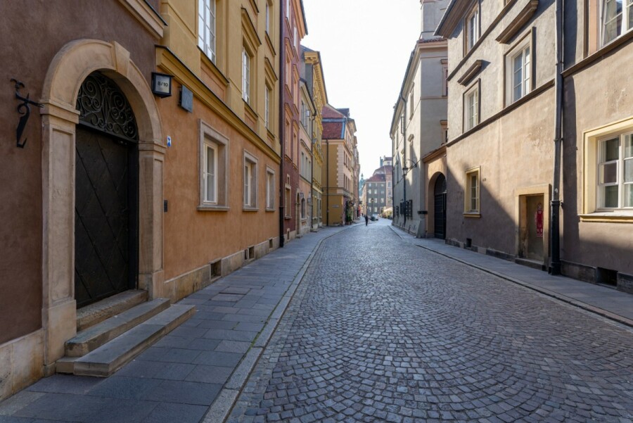 Warszawa, Śródmieście Stare Miasto, Krzywe Koło, STARE MIASTO - PEWNA INWESTYCJA