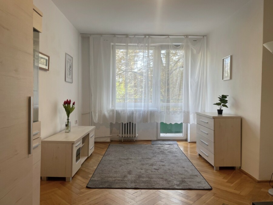Warszawa, Śródmieście, Nowogrodzka, Dwupokojowe mieszkanie z osobną kuchnią Centrum