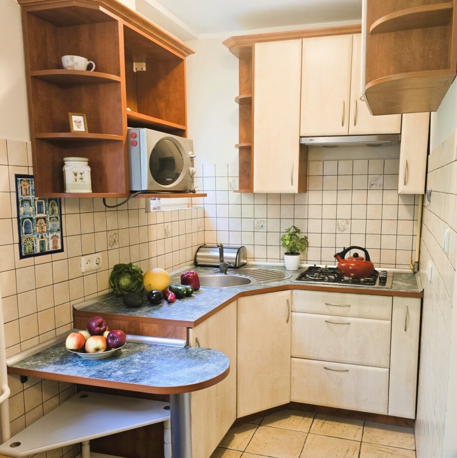 Warszawa, Wola, Miła, Ciche czyste wygodne bra komunikacja