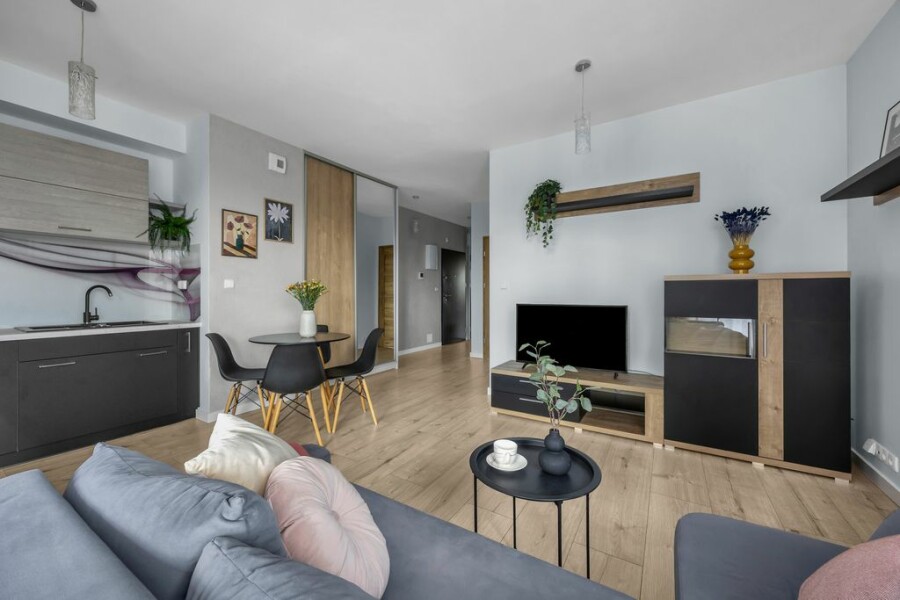 Warszawa, Wola, Symboliczna, Gotowe do zamieszkania Słoneczny balkon Garaż