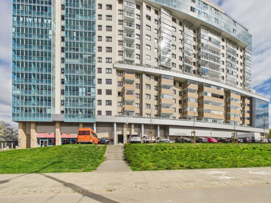 Warszawa, Wola Nowolipki, Okopowa, 2 pokoje, 13. piętro; cisza i panorama Warszawy