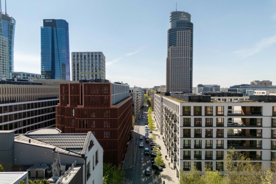 Warszawa, Wola, Krochmalna, Industrialny Szyk w Sercu Browarów Warszawskich