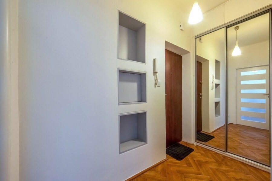 Warszawa, Śródmieście, Nalewki, Mieszkanie na Muranowie po remoncie do wynajęcia