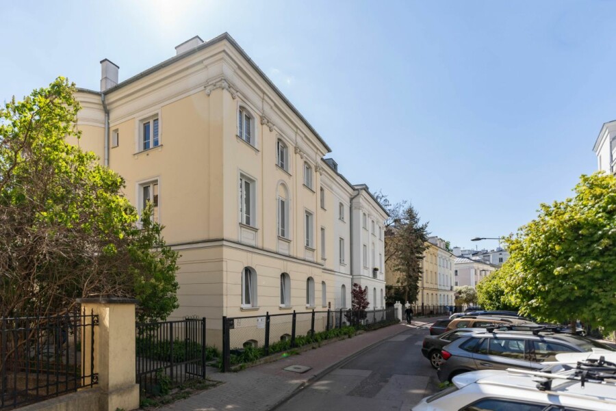 powiat Warszawa, Warszawa, Maurycego Mochnackiego, Stara Ochota - 74 m w zabytkowej kamienicy