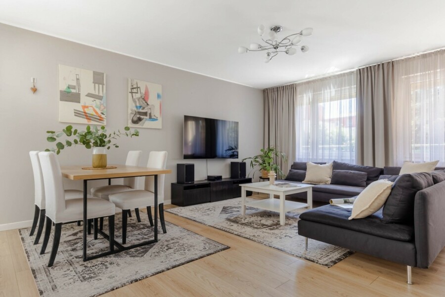 Warszawa, Bielany, Heroldów, Imponujący salon na rodzinnym osiedlu - GOTOWE
