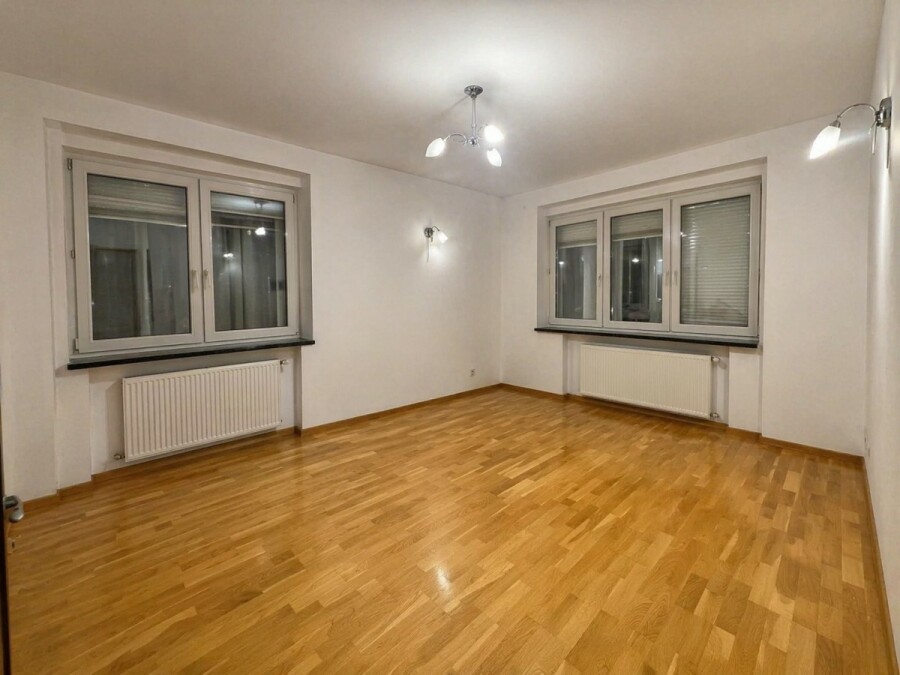 Warszawa, Wawer, Ferio | pod biuro/usługi | 7 pokoi | Międzylesie