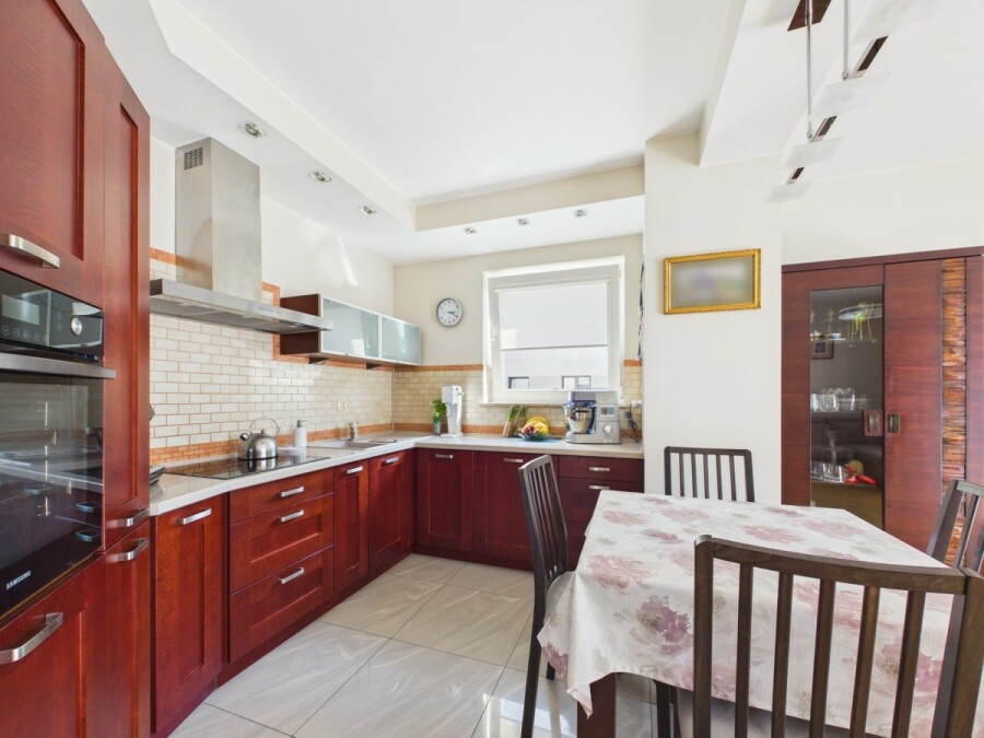 powiat wołomiński, Ząbki, Christiana Andersena, 4 pokoje (79 m²) z dużym balkonem wśró