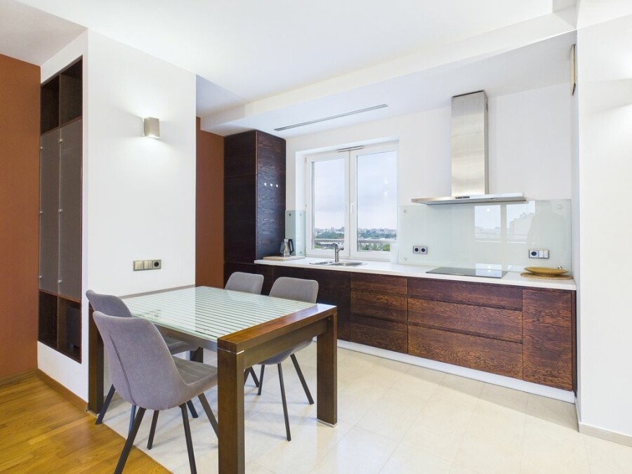 Warszawa, Wola, Mroczna, 3 Pokoje Metro Balkon Wysoki Standard