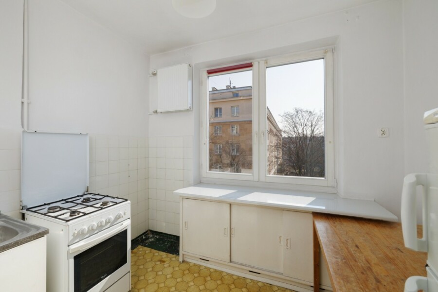 Warszawa, Śródmieście, 2 pokoje przy Placu Zbawiciela