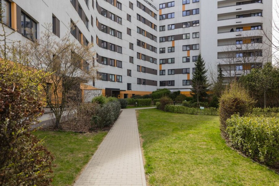 Warszawa, Mokotów, Bukowińska, Ostatnie piętro Metro Cisza i zieleń za oknem