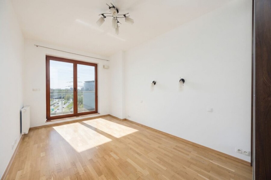 Warszawa, Mokotów, Aleja Wyścigowa, Point House Widok na park Balkon Garderoba
