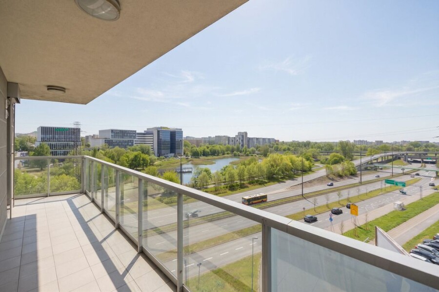 Warszawa, Mokotów, Aleja Wyścigowa, Point House Widok na park Balkon Garderoba