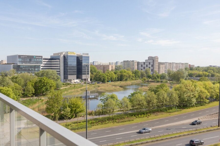 Warszawa, Mokotów, Aleja Wyścigowa, Point House Widok na park Balkon Garderoba