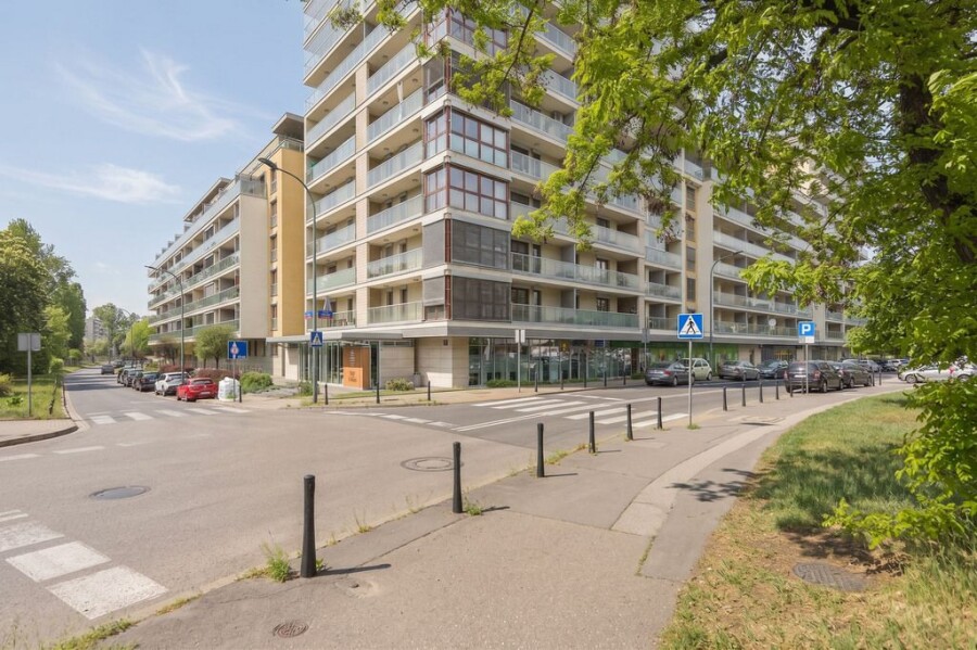 Warszawa, Mokotów, Aleja Wyścigowa, Point House Widok na park Balkon Garderoba