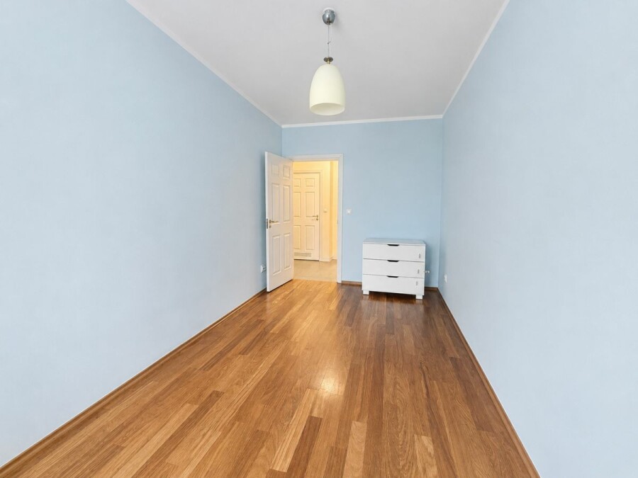 Warszawa, Mokotów Służew, Puławska, 91,6 m² + Komórka 3,3 m²+ Garaż + Balkon 6,3 m²