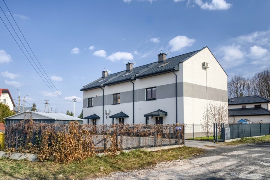 powiat wołomiński, Ząbki, Łabędzia, Skrajny segment z ogrodem i poddaszem