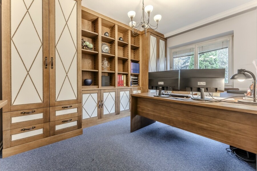 Warszawa, Mokotów, Segment pod biura i gabinety z wykończeniem