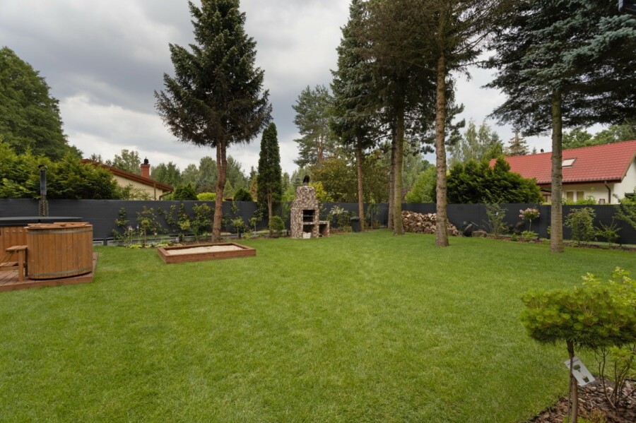 powiat legionowski, Cupel, Topolowa, Inteligentny dom nad wodą z sauną, jacuzzi, pomost