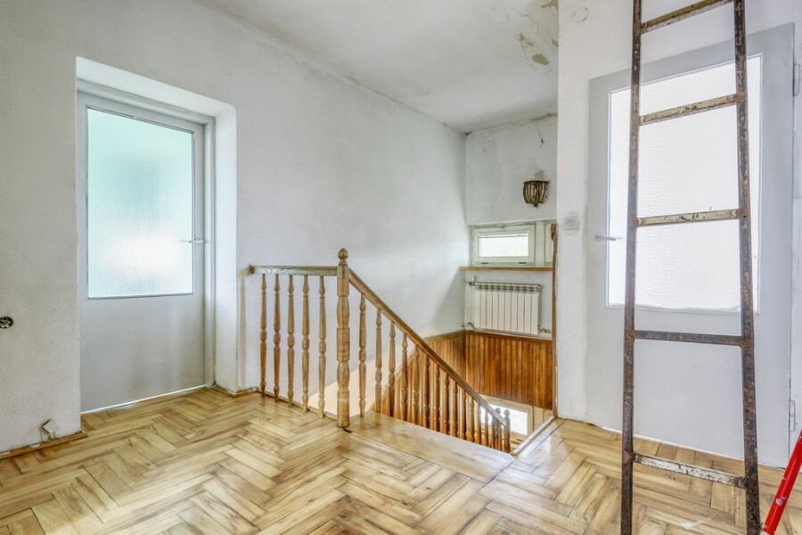 Warszawa, Targówek Elsnerów, Ametystowa, Zacisze - dom z dużym potencjałem, garaż na 3 auta