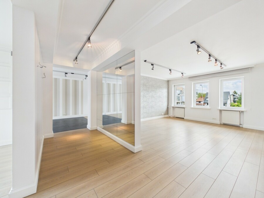 Warszawa, Mokotów, Wiertnicza, 320m2, 12 pokoi, ogród, biuro, showroom, Wilanów