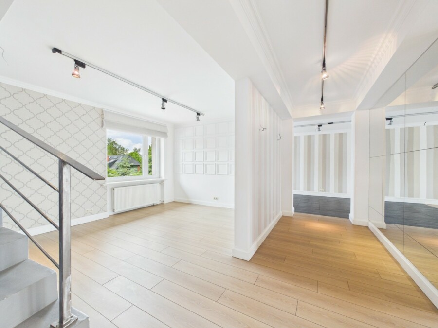 Warszawa, Mokotów, Wiertnicza, 320m2, 12 pokoi, ogród, biuro, showroom, Wilanów