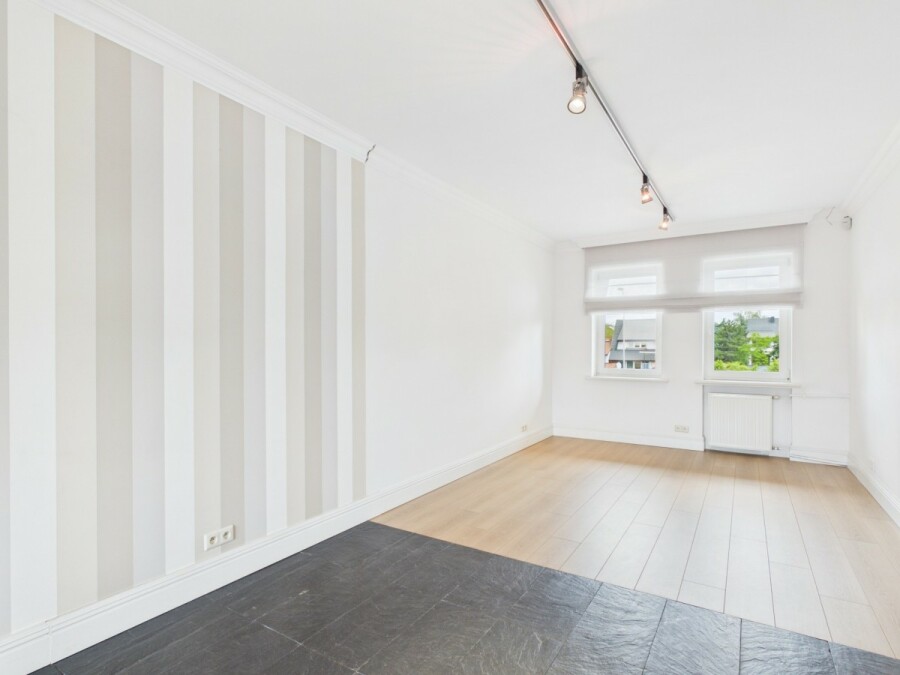 Warszawa, Mokotów, Wiertnicza, 320m2, 12 pokoi, ogród, biuro, showroom, Wilanów