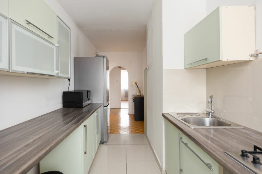 Warszawa, Praga-Południe, Janusza Meissnera, 4 pokoje 84,7 m² Gocław do remontu