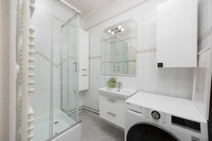 Warszawa, Praga-Południe, Janusza Meissnera, 4 pokoje 84,7 m² Gocław do remontu