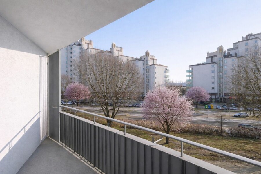 Warszawa, Praga-Południe, Janusza Meissnera, 4 pokoje 84,7 m² Gocław do remontu