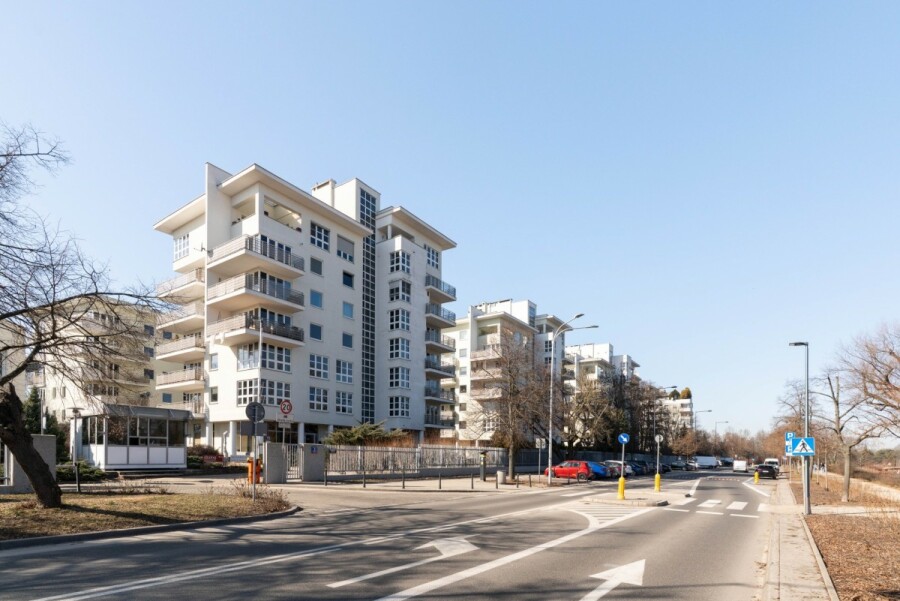 Warszawa, Żoliborz, Gwiaździsta, Dwa lokale przy Kępie Potockiej