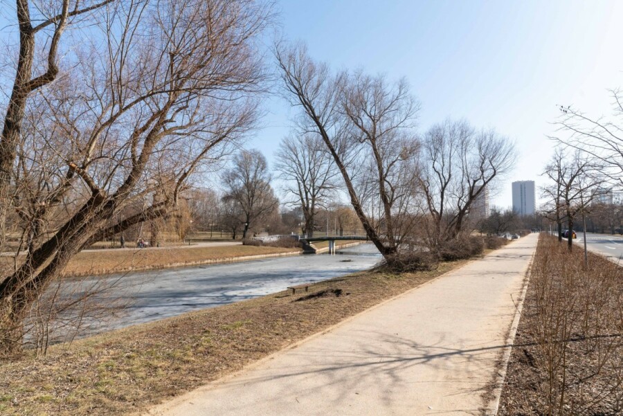 Warszawa, Żoliborz, Gwiaździsta, Dwa lokale przy Kępie Potockiej