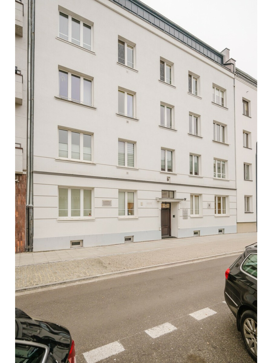 Warszawa, Śródmieście Solec, Franciszka Ksawerego Dmochowskiego, Inwestycyjne 2 pokoje w przedwojennej kamienicy