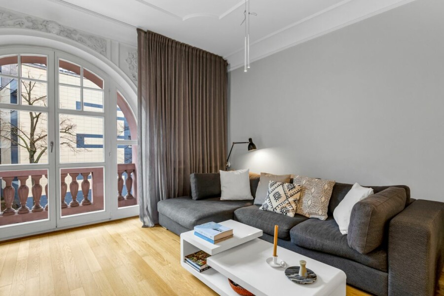Warszawa, Śródmieście Południowe, Apartament w zabytkowej kamienicy na Flory