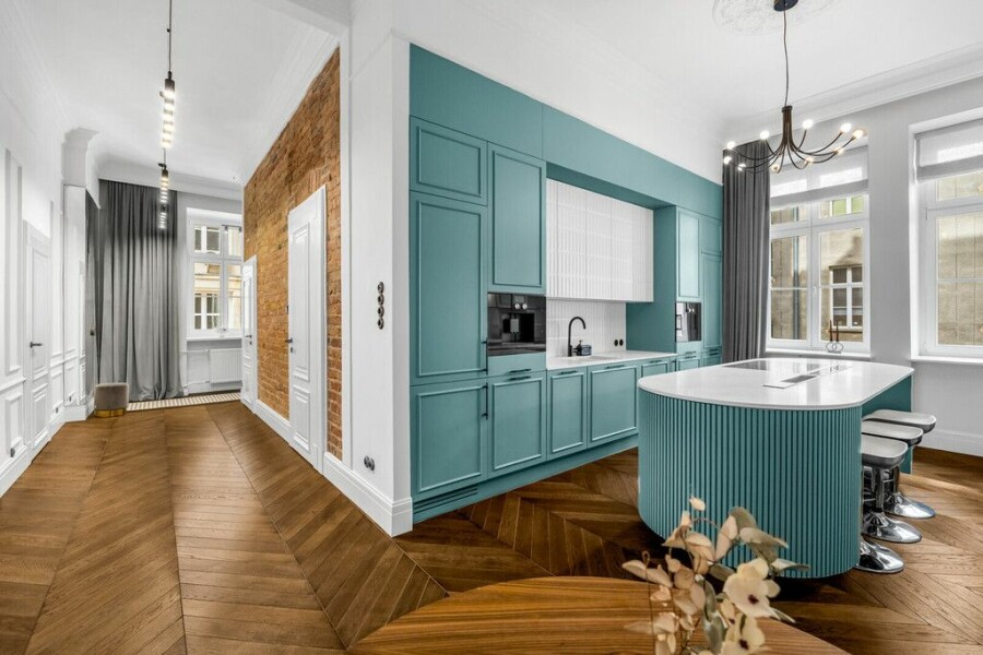 Warszawa, Śródmieście, Luksusowy Apartament w Zabytkowej Kamienicy.