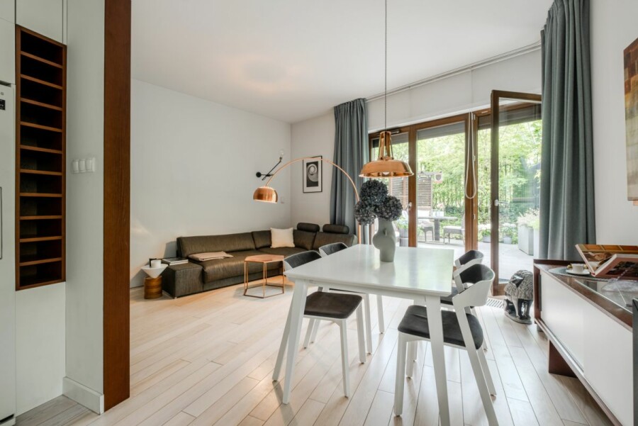 Warszawa, Śródmieście, Topiel, Powiśle | Apartament osadzony w zieleni