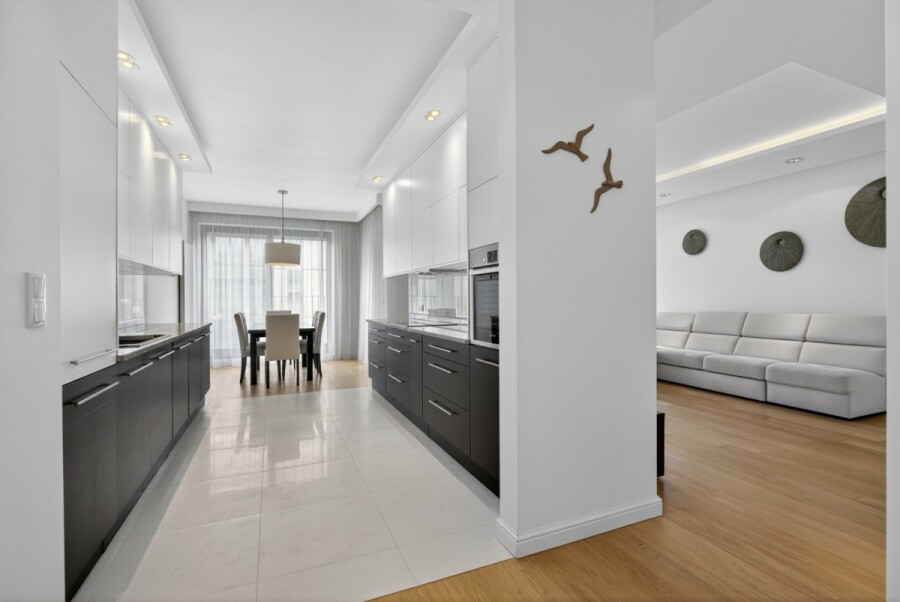 Warszawa, Wilanów, Kazachska, 108 m² Wilanów | 3 pokoje, 2 łazienki, 2 garaże