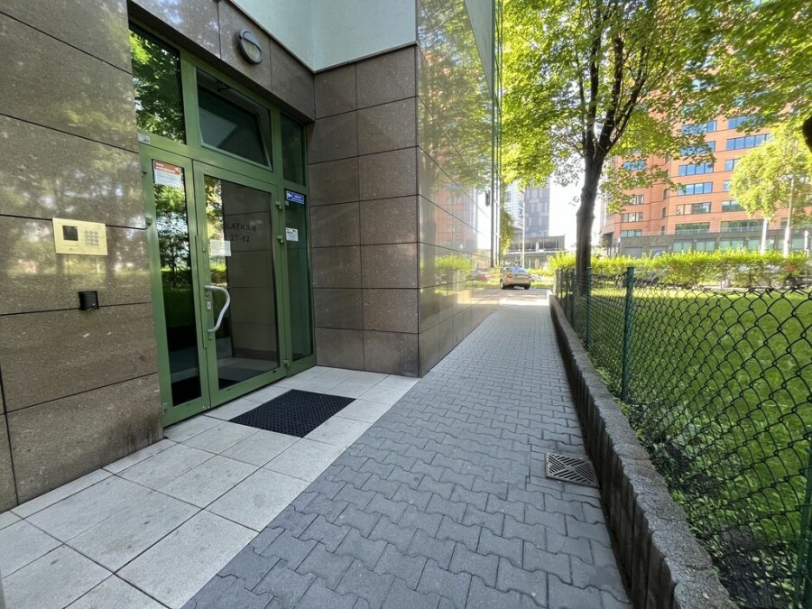 Warszawa, Ochota, Juliana Ursyna Niemcewicza, Przestrzeń i światło na Starej Ochocie