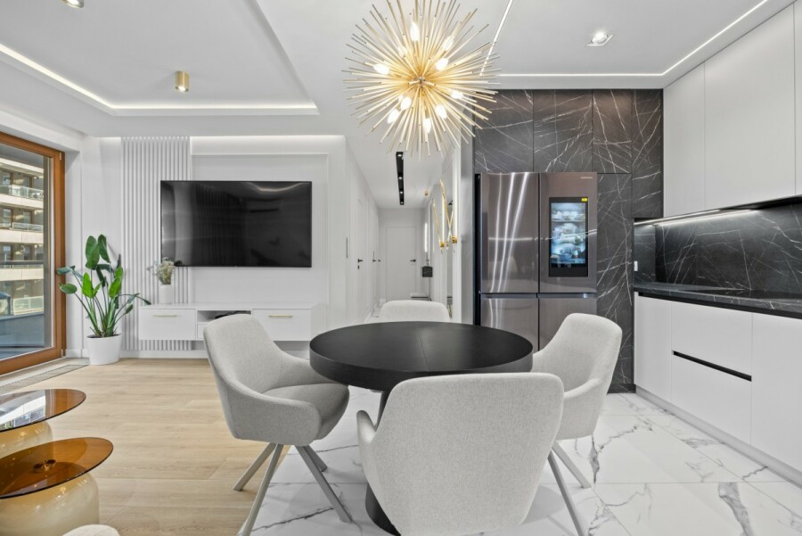 Warszawa, Wola, 3 pokojowy apartament premium 80 m² z 2 balkonami