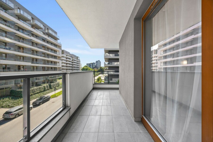 Warszawa, Wola, Marcina Kasprzaka, 3 pokojowy apartament premium 80 m² z 2 balkonami