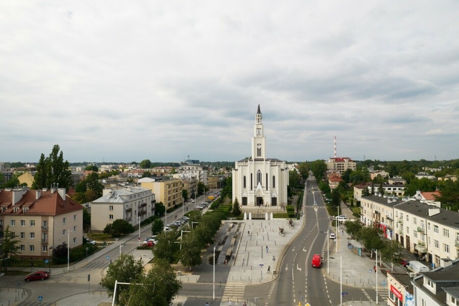 Warszawa, Praga-Południe, Józefa Chłopickiego, Dwupoziomowe 3 pokoje Plac Szembeka PKP Metro 2029