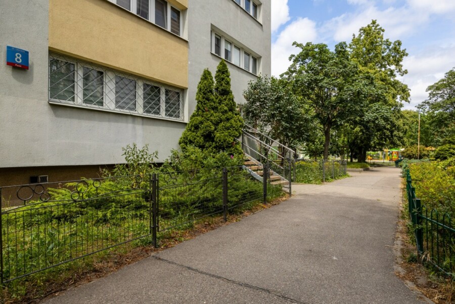 Warszawa, Bielany, Literacka, 3 pokoje, do remontu, na zielonych Bielanach