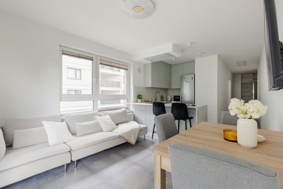 Warszawa, Praga-Południe Gocław, Celownicza, 3 pokoje | salon z aneksem | 2 łazienki, balkon | 