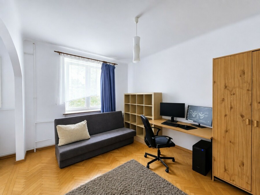 Warszawa, Praga-Południe, Walewska, Obszerna kawalerka w solidnym budownictwie