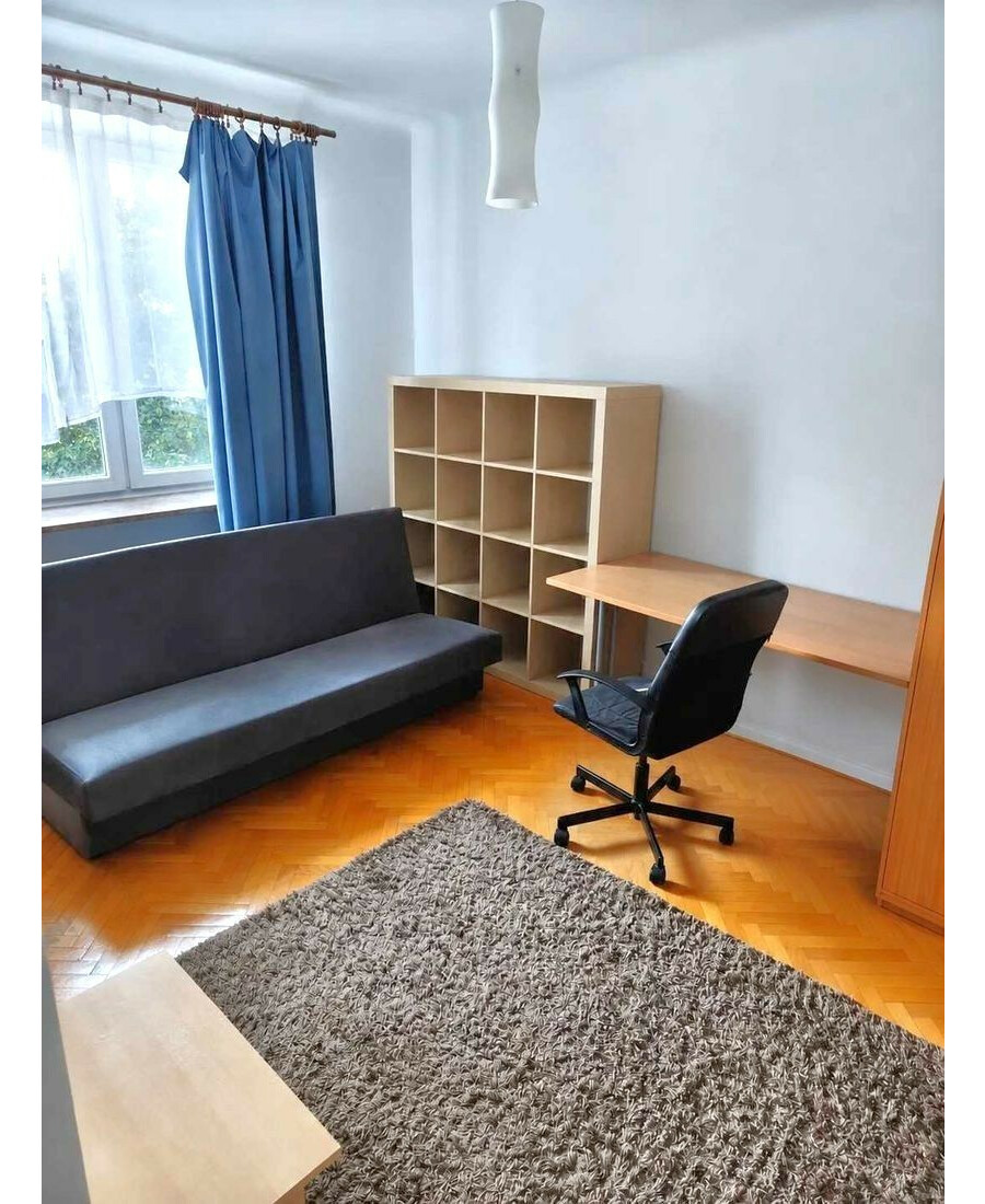 Warszawa, Praga-Południe, Walewska, Obszerna kawalerka w solidnym budownictwie