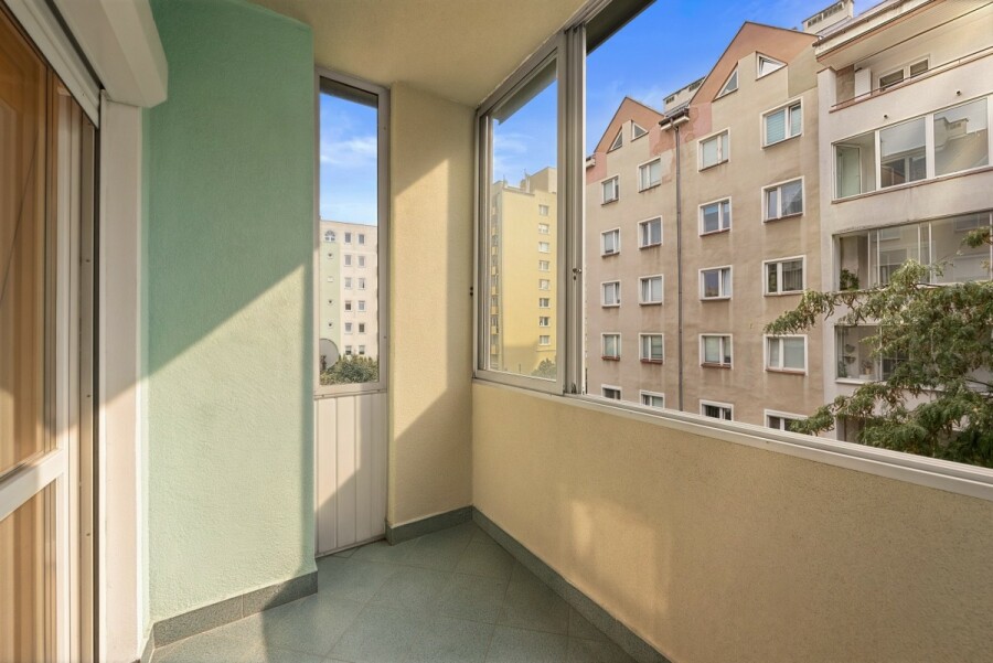 Warszawa, Bemowo, Ziębicka, 4 pokoje | 2 balkony | oddzielna kuchnia | garaż